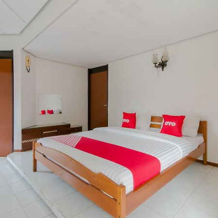 Oyo 1996 Koneng Hotel Cibodas Ngoại thất bức ảnh