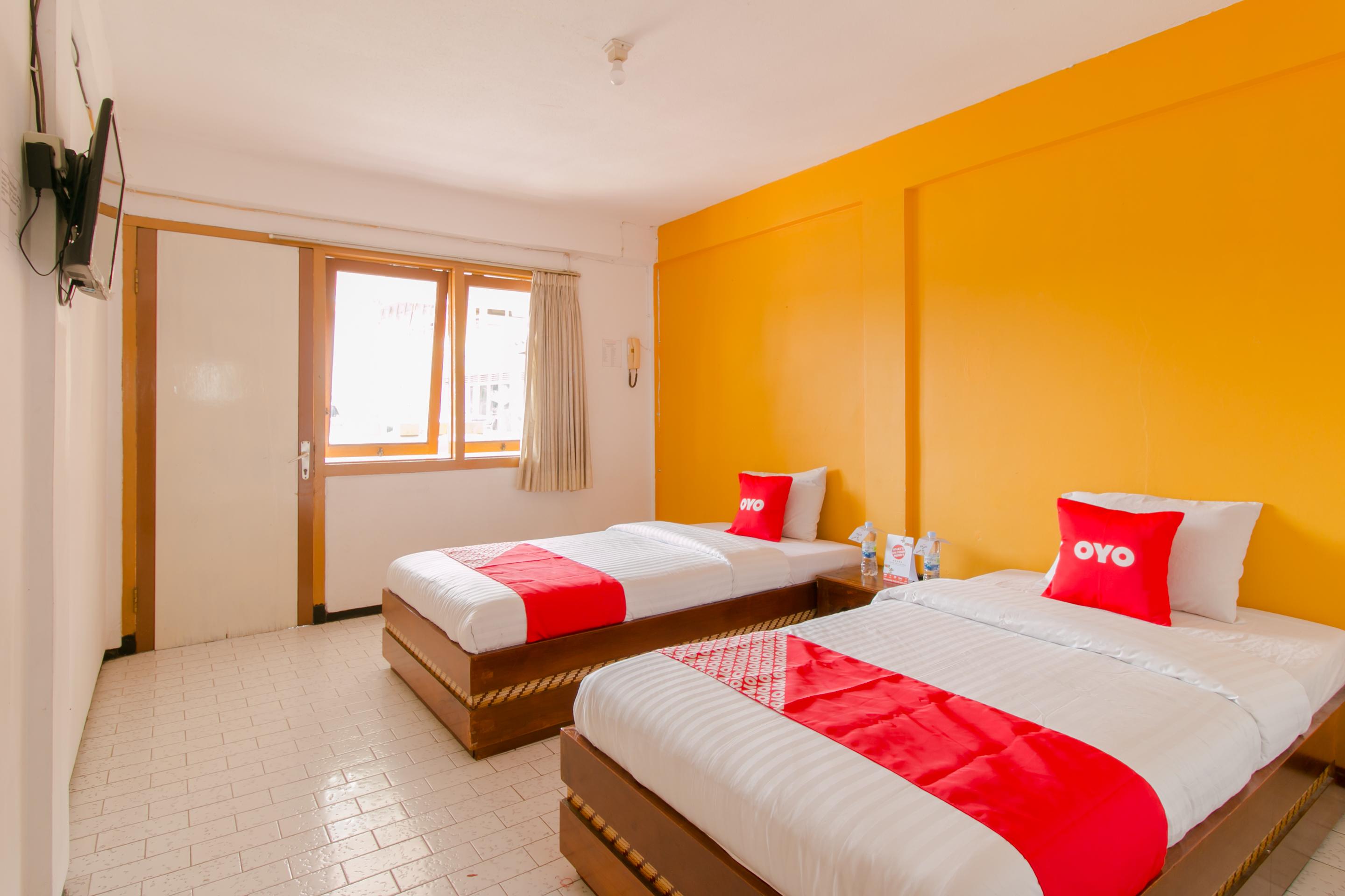 Oyo 1996 Koneng Hotel Cibodas Ngoại thất bức ảnh