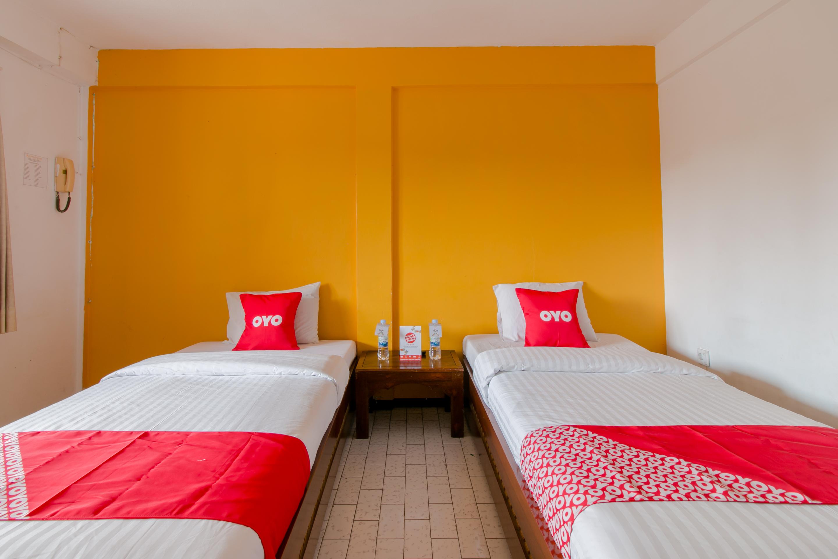 Oyo 1996 Koneng Hotel Cibodas Ngoại thất bức ảnh