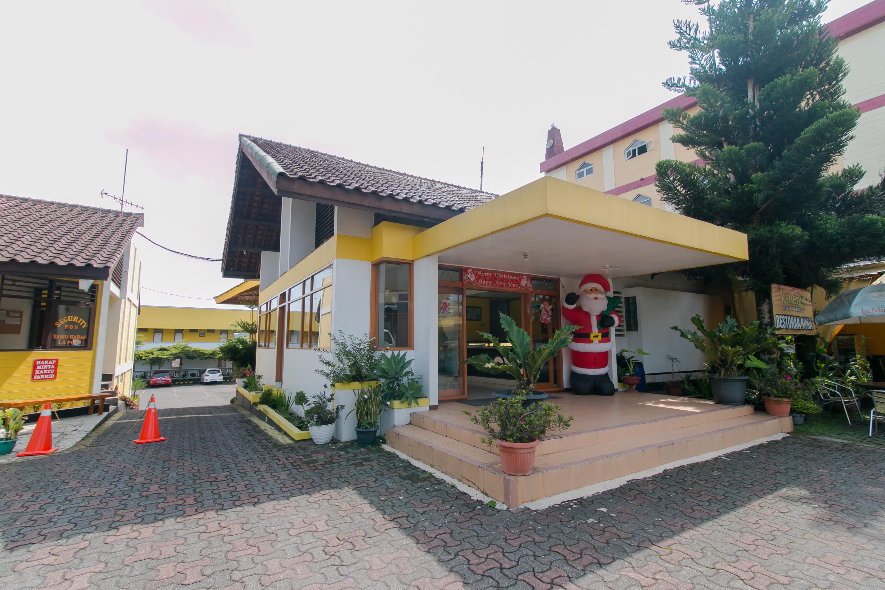 Oyo 1996 Koneng Hotel Cibodas Ngoại thất bức ảnh
