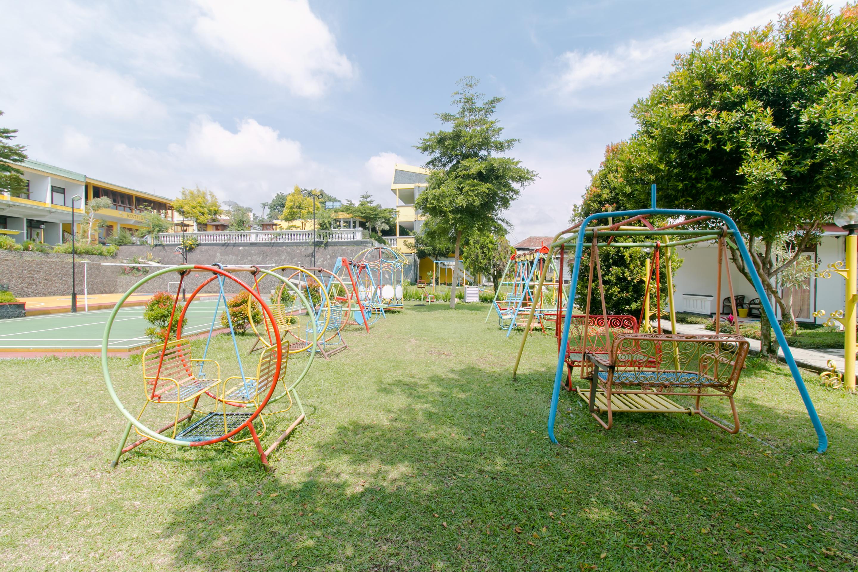 Oyo 1996 Koneng Hotel Cibodas Ngoại thất bức ảnh