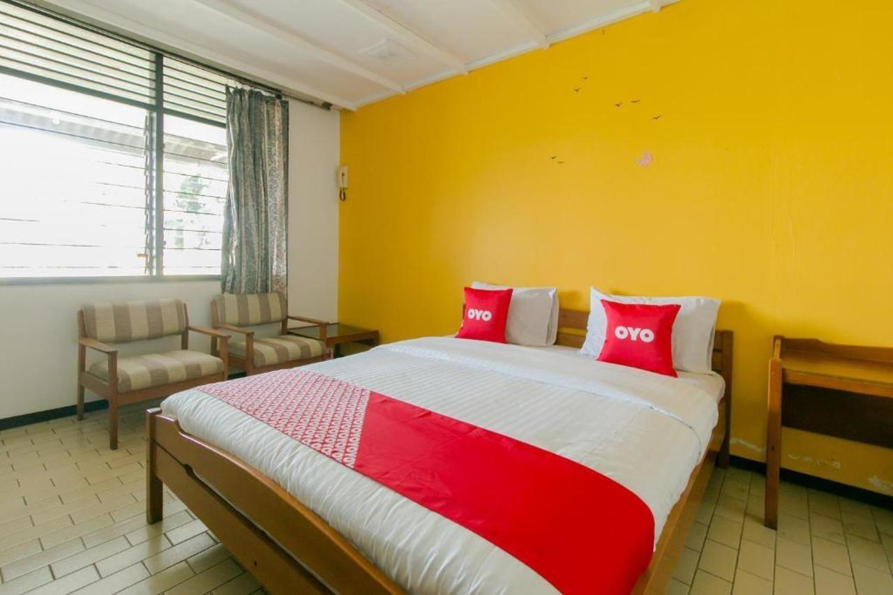Oyo 1996 Koneng Hotel Cibodas Ngoại thất bức ảnh