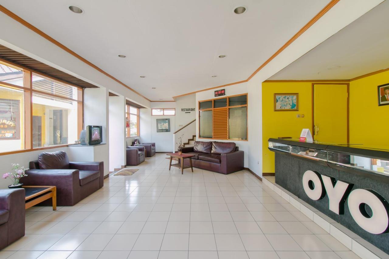Oyo 1996 Koneng Hotel Cibodas Ngoại thất bức ảnh